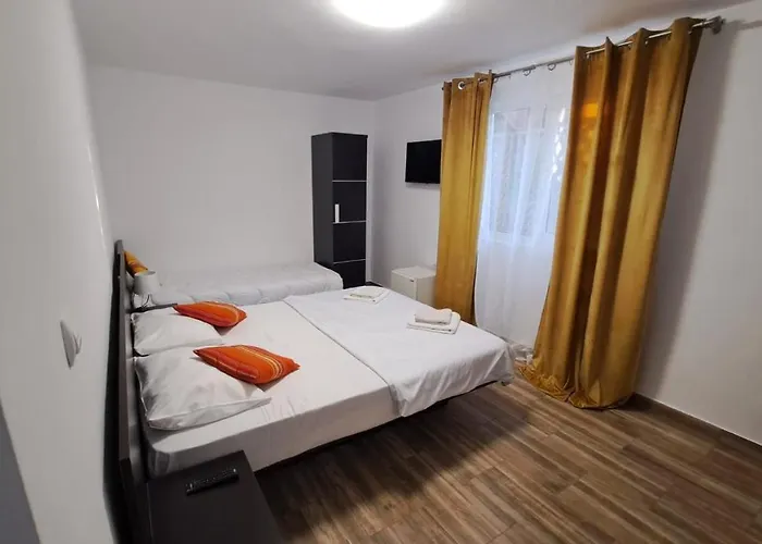 Tami Проживание в семье