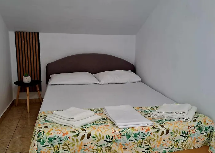 Tami * Костинешти